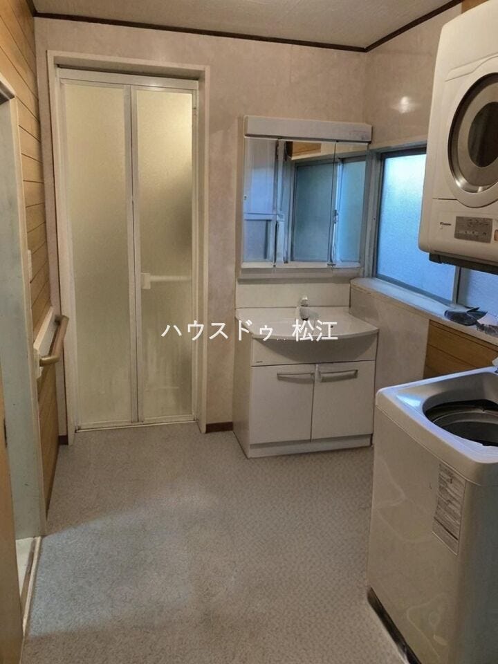 母屋
※AIによる家具等を除いた画像です。
実際とは異なる部分が生じる可能性があります。