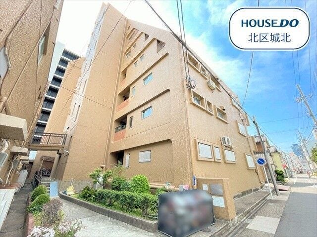 【外観】
【プレジデント浄心】
地上8階の総戸数26戸マンションになります。
名古屋市鶴舞線/浅間町駅まで徒歩6分◎
・城西小学校まで徒歩8分(約600m)
・浄心中学校まで徒歩17分(約1320m)