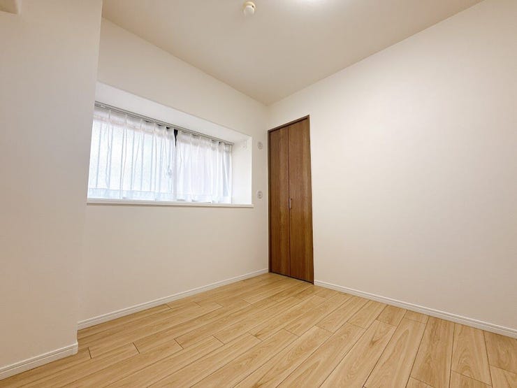 色合いに統一感のある、落ち着いた雰囲気のお部屋です。