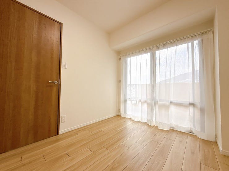 広い居室なので主寝室としてもピッタリです◎