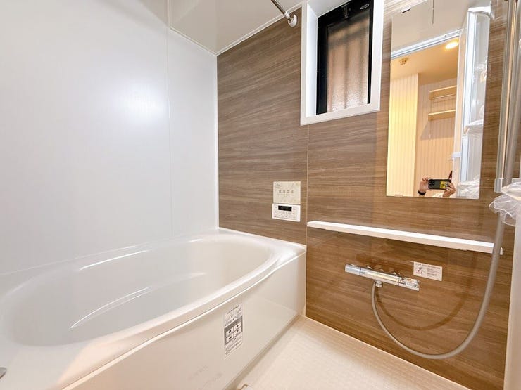 浴室暖房乾燥機能付き。
雨の日のお洗濯も安心です♪