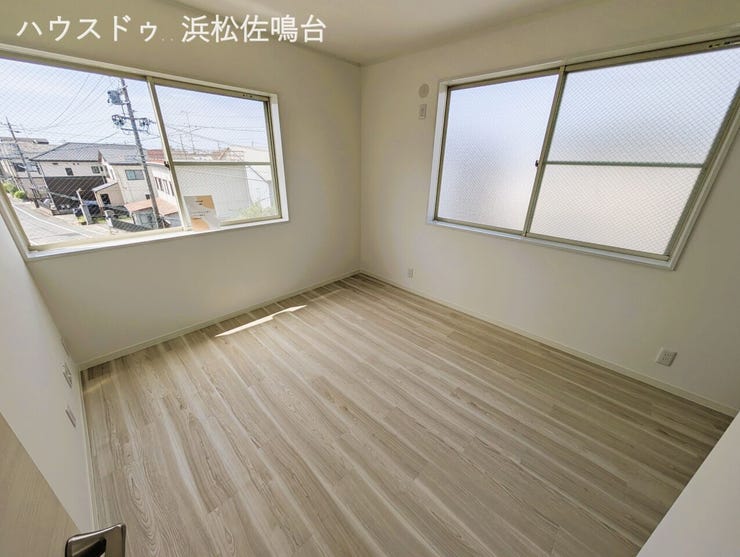 〈リフォーム済〉3階南西洋室。