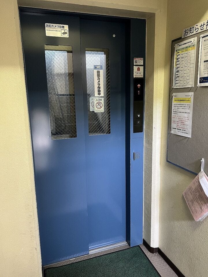 重い荷物がある日も各階へスムーズに移動できるエレベーターです。日々の負担を軽減し、小さなお子様からご年配の方まで、誰もが安全・快適に暮らせる住環境をサポートします。