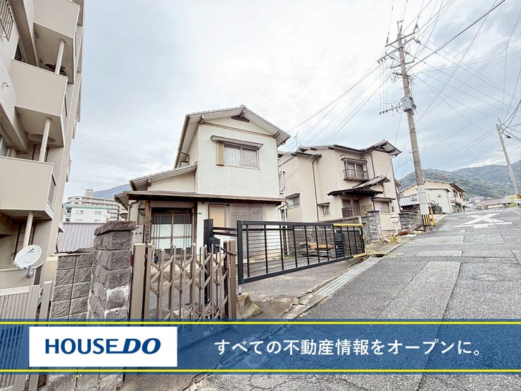【外観】
■門司区藤松 中古戸建て■リフォーム後引渡■陽当たり良好■ダウンライト■全居室収納■庭■駐車場2台