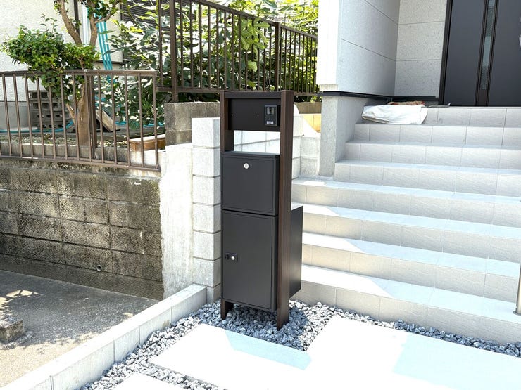 宅配BOX
対面不要で不在時に便利な宅配BOX!
