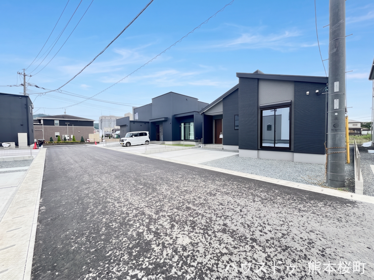 ■理想を叶える新しい暮らしの舞台■高いデザイン性と機能性を兼ね備えた住まい。ここで、家族の新しい物語が始まります。
