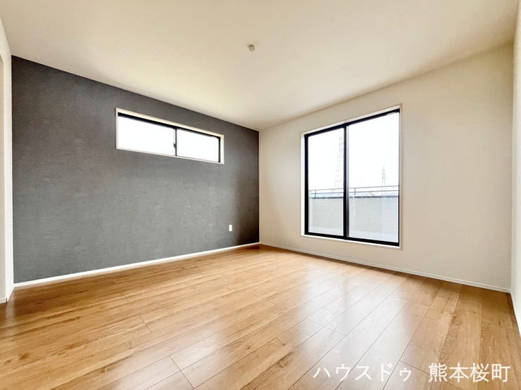 ■2階8帖洋室■心からリラックスできる静けさ、上質な眠りで、毎日をリセットします。明日への活力を養う空間です。