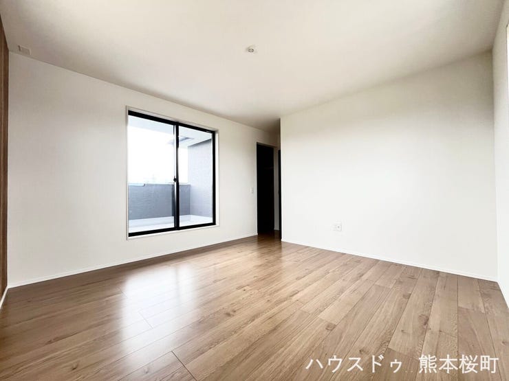 ■2階8.5帖洋室■心からリラックスできる静けさ、上質な眠りで、毎日をリセットします。明日への活力を養う空間です。