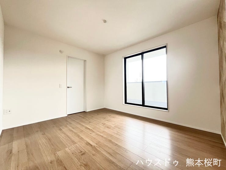 ■2階7帖洋室■心からリラックスできる静けさ、上質な眠りで、毎日をリセットします。明日への活力を養う空間です。
