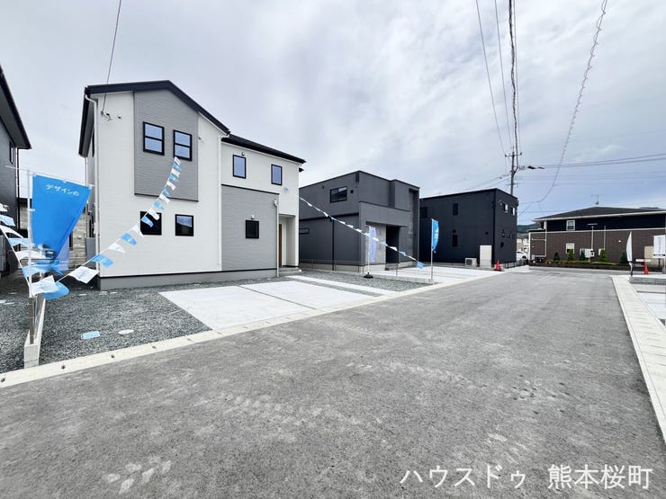 ■理想を叶える新しい暮らしの舞台■高いデザイン性と機能性を兼ね備えた住まい。ここで、家族の新しい物語が始まります。