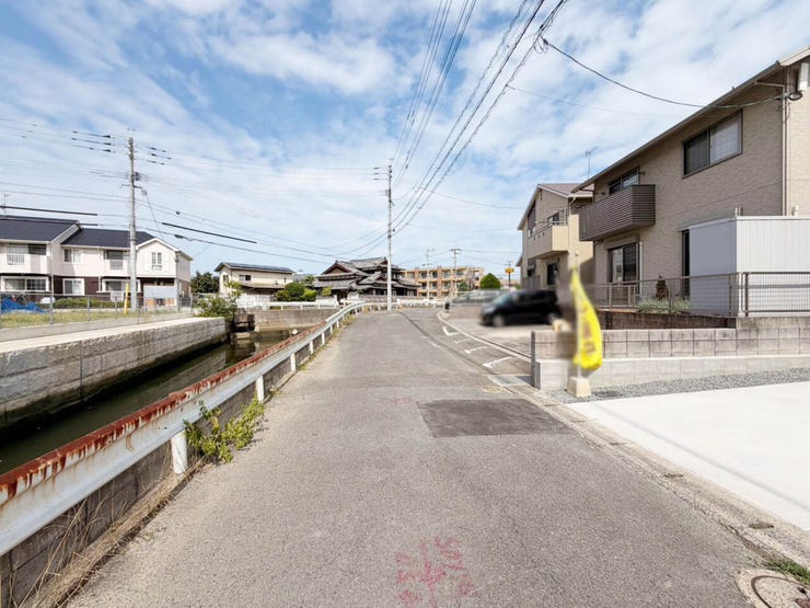 【駐車場3台以上】小学校・スーパーまで徒歩10分圏内♪24時間換気システム♪省エネ給湯器♪