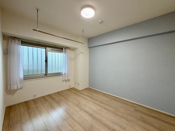 〈5.0帖〉曇りガラス×面格子でプライバシー対策と防犯対策◎