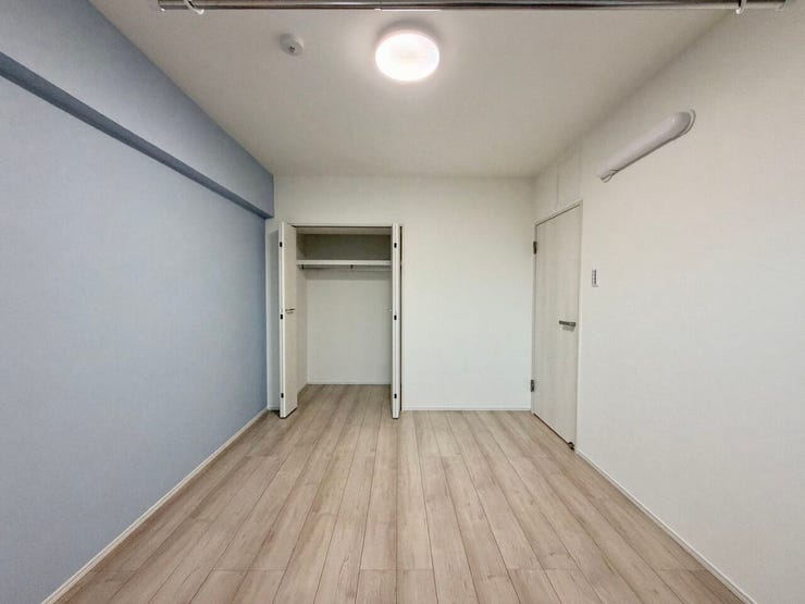 〈5.0帖〉大切な衣類を収納できる大型クローゼットが便利です♪