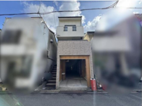 京都市右京区西京極前田町