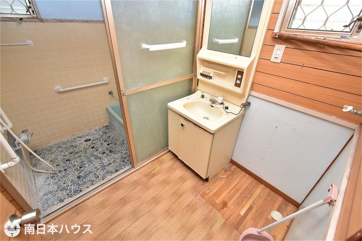 下田町 中古戸建 【洗面所】リフォームのご相談もお気軽にお問合せください♪