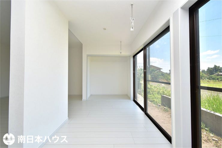 下田町 中古戸建 【リビング】