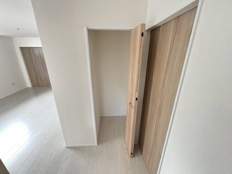キッチンの横にあるパントリーです