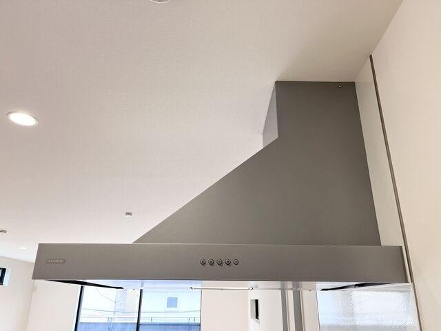 換気扇:見た目がスタイリッシュで、稼働時の音も静かなのが特徴です。