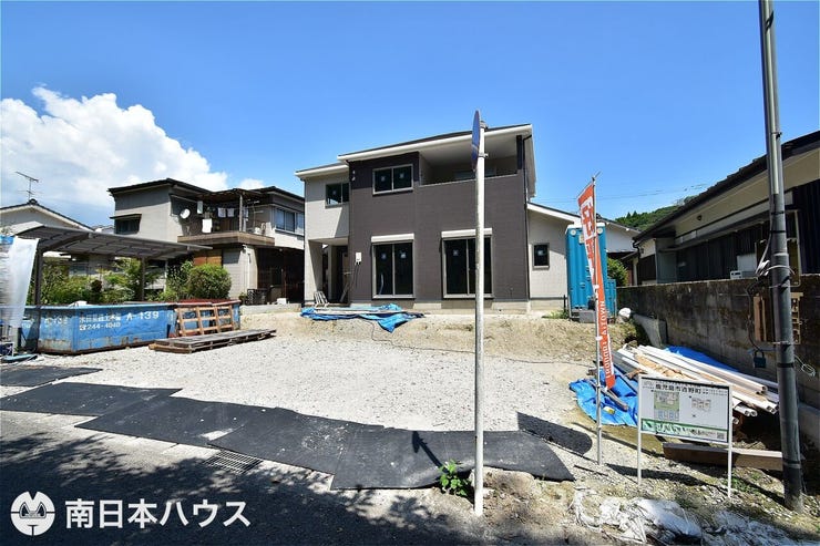 【外観】令和8年8月30日 撮影
日当たり良好!駐車スペースも広々です♪