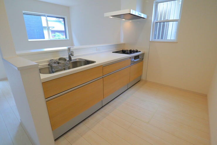 キッチン 同仕様
使い勝手の良いカウンターシステムキッチン♪
家族の様子を見守りながら家事ができます♪