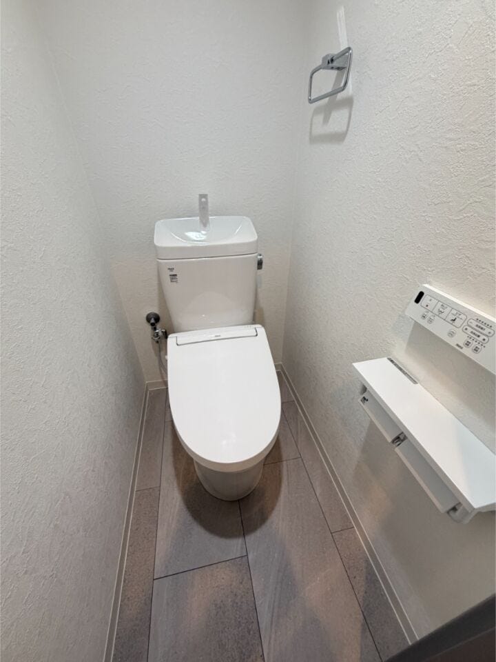 トイレ交換しました。