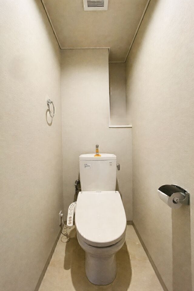 限られたスペースでも使いやすく、日常を快適にしてくれるトイレです☆