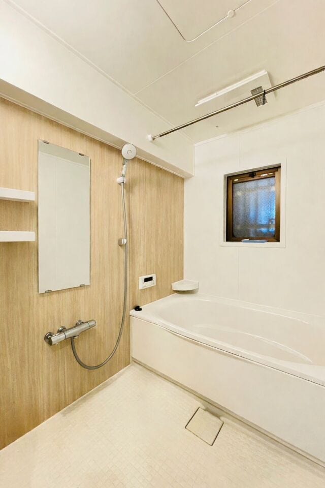 浴室乾燥や手入れしやすい設備が揃い、毎日の入浴や洗濯が快適にこなせます♪
※AIによる家具消し修正を行っています。