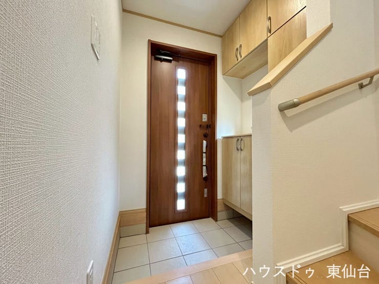 程よく抜け感があって圧迫感が抑えられたおもてなしの玄関です♪