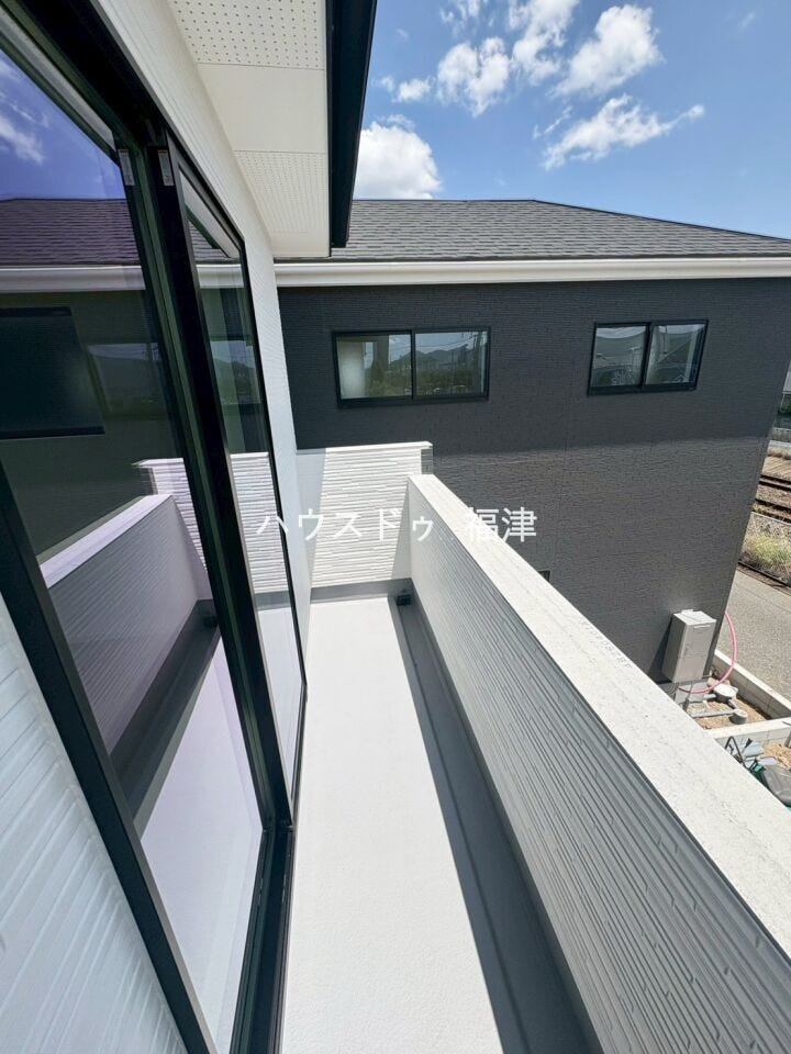 お布団など大きな荷物もしっかり干せます♪
《古賀市天神3丁目 新築戸建》