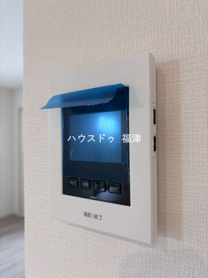 来訪者の顔が見えるので、
お子様が一人でお留守番をしても安心。
《古賀市天神3丁目 新築戸建》