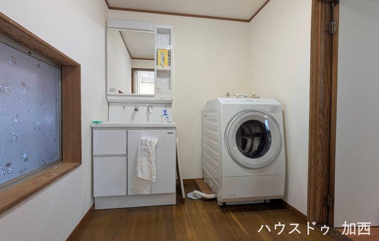 ☆洗面台 2018年8月リフォーム済み♪
☆ドラム式洗濯機 2024年6月購入(ほぼ未使用)