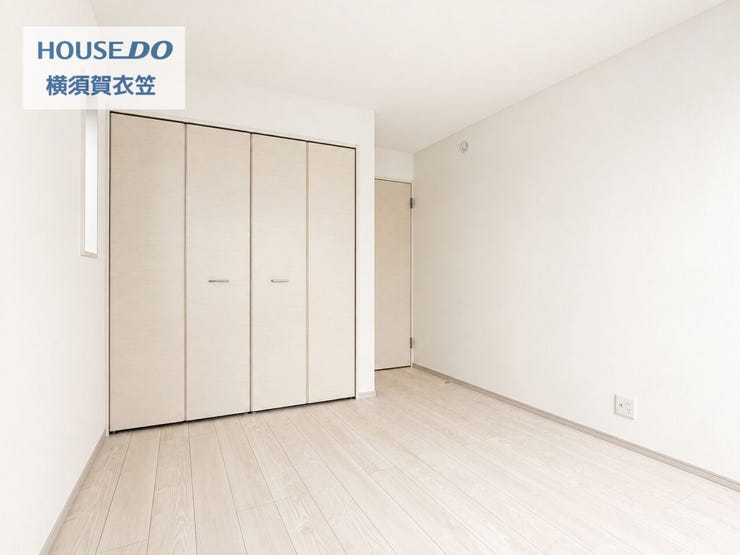 子供部屋や書斎、趣味のお部屋など、用途に合わせて自由に活用できる使い勝手の良い居室。新築ならではの明るい内装が映え、それぞれのプライベート時間をスマートに実現します。