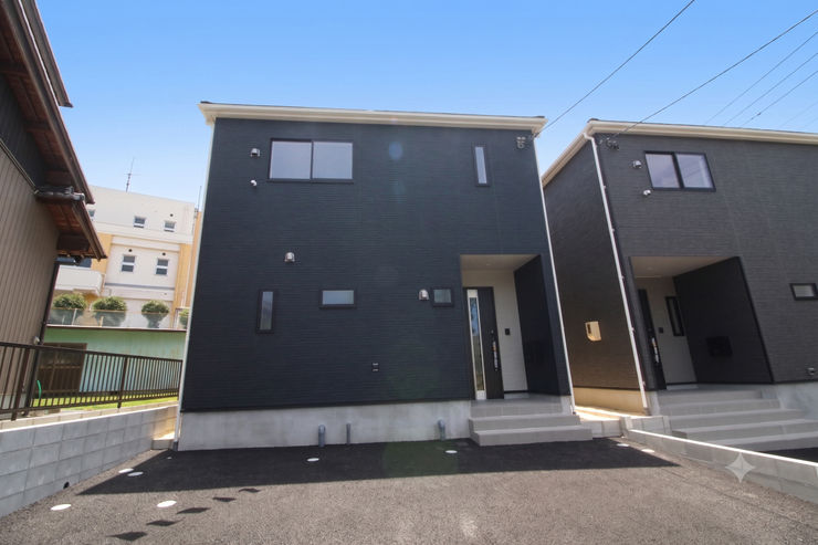 細川小学校までは徒歩約1分!お子様の通学にも安心な立地◎陽当り良好!通風良好となります◎