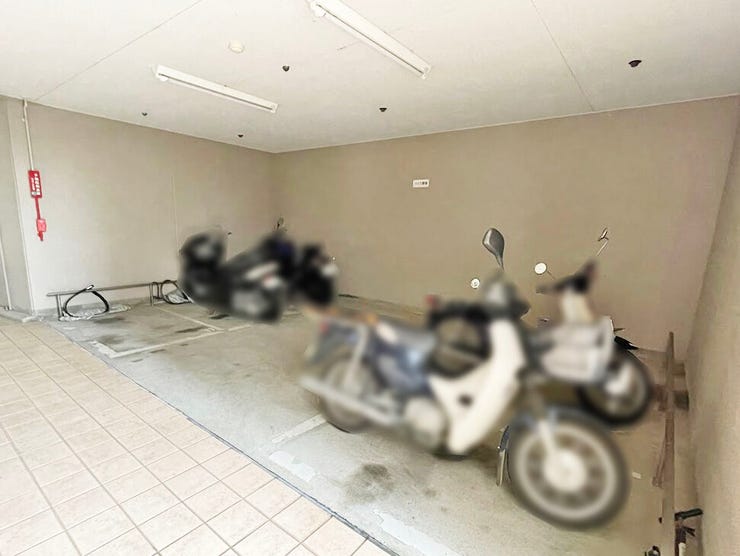 バイク置き場