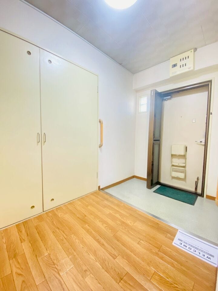 段差が少なく出入りしやすく、来客時もすっきり迎えられる造り☆