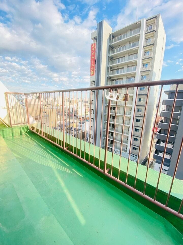 開放感のある眺望が魅力♪奥行きがあり洗濯物も干しやすく、日常で使いやすくなっています!