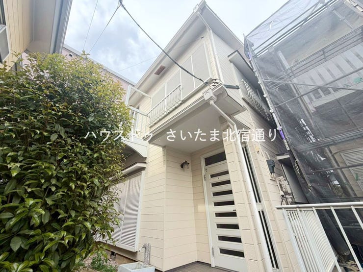 【EXTERIOR】
おしゃれな洋風の外観。