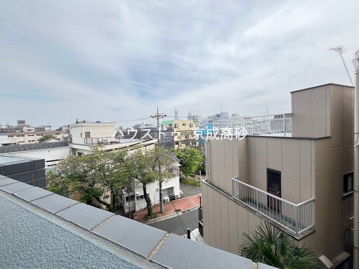 住戸からの眺望です。陽当り、通風良好です。