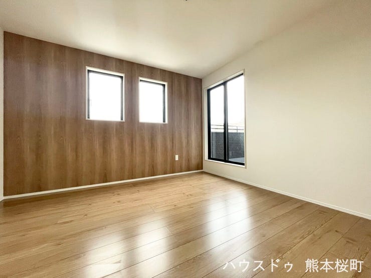 ■2階7.5帖洋室■寝室、書斎、趣味の部屋。家族の成長やライフスタイルに合わせ、様々な使い方ができる快適な空間です。
