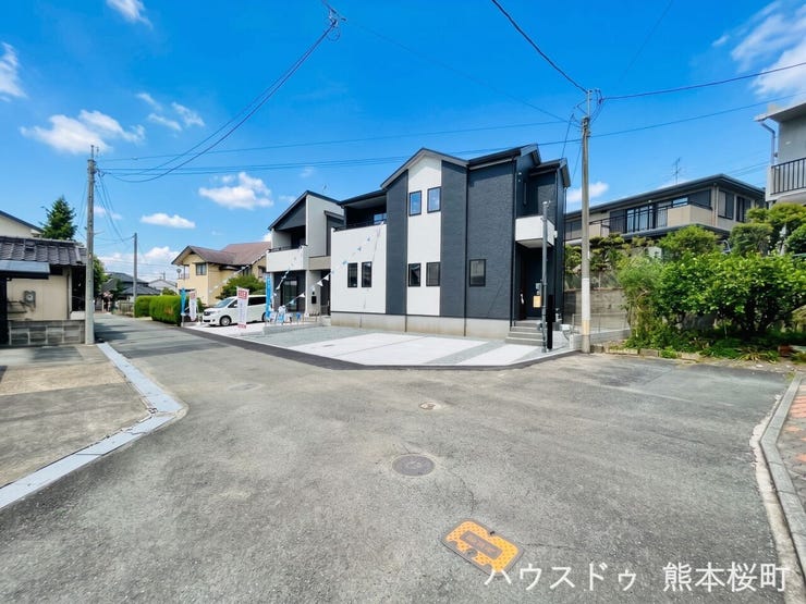 ■理想を叶える新しい暮らしの舞台■高いデザイン性と機能性を兼ね備えた住まい。ここで、家族の新しい物語が始まります。