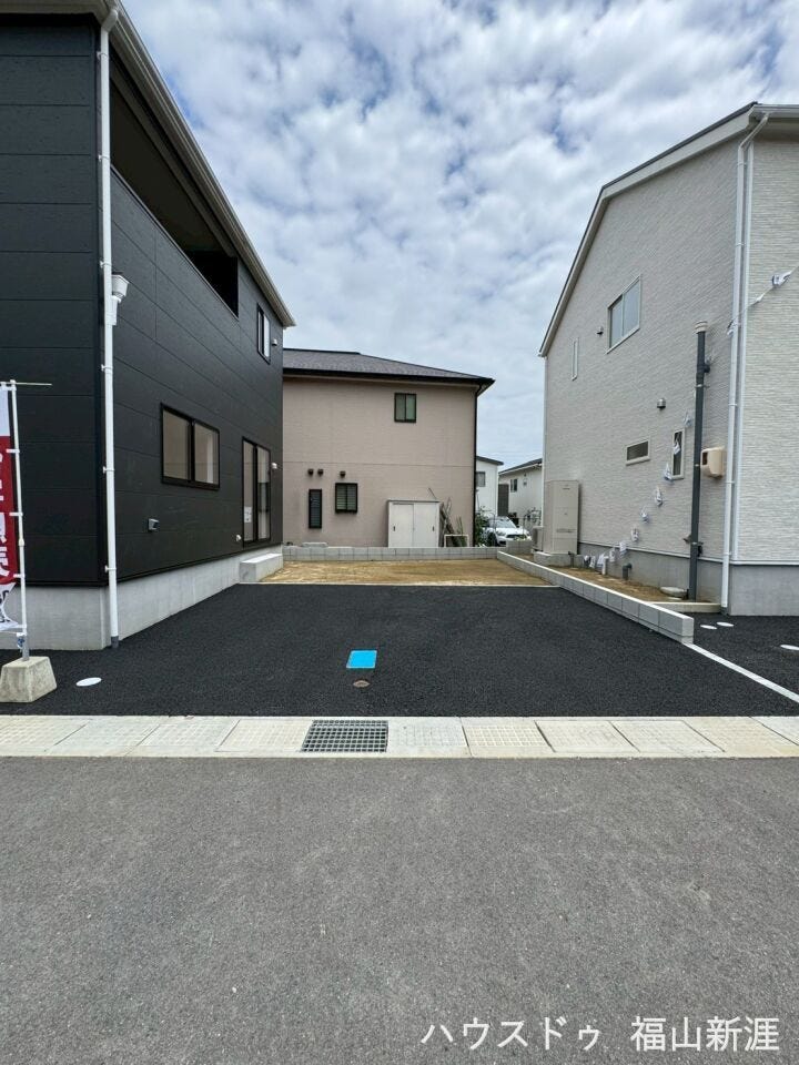 駐車場スペースになります♪