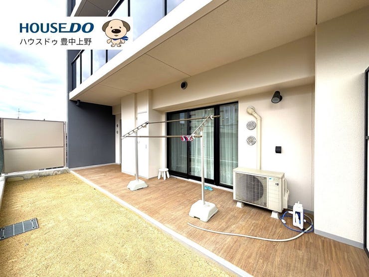 南向きの広々としたテラス+専用庭!お子様やペットと気兼ねなく遊んでいただけます♪