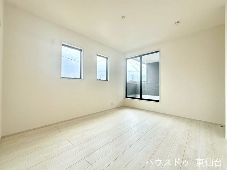 5.2帖のお部屋です♪お掃除も楽々なフローリングです♪