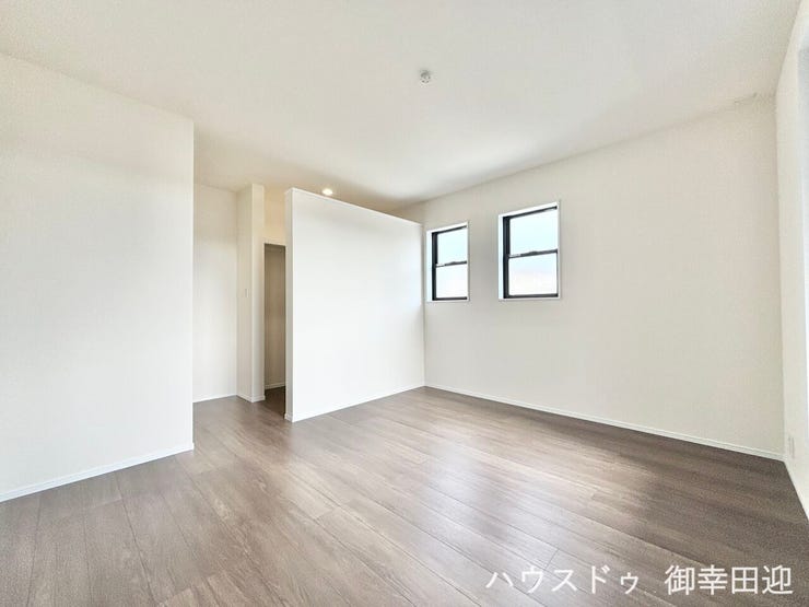 ■2階7.7帖洋室■心からリラックスできる静けさ、上質な眠りで、毎日をリセットします。明日への活力を養う空間です。