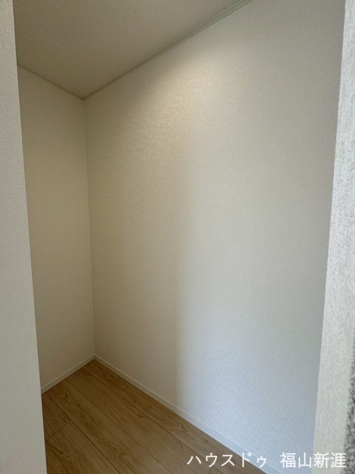 パントリースペースです♪
リビング収納としてもお使いいただけます◎