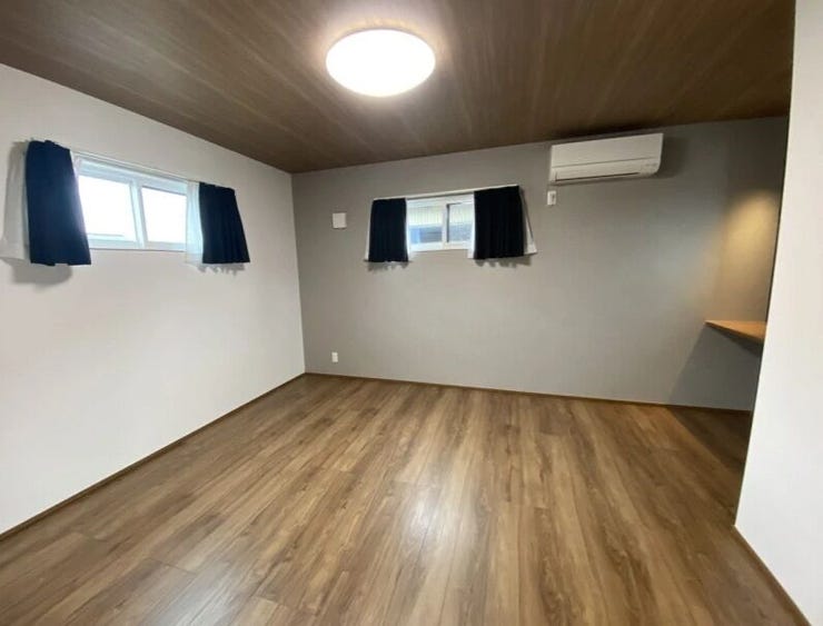 寝るときに目に入る天井にもこだわり!落ち着く主寝室です!