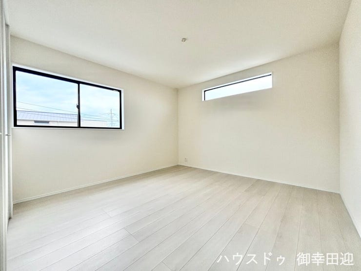 ■2階8.5帖洋室■心からリラックスできる静けさ、上質な眠りで、毎日をリセットします。明日への活力を養う空間です。