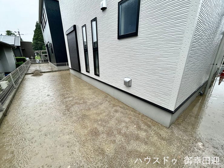 ■遊びと安らぎの多目的空間■子どもが安全に遊べ、ペットと触れ合い、大人も自然に癒やされる、暮らしを彩るスペースです。