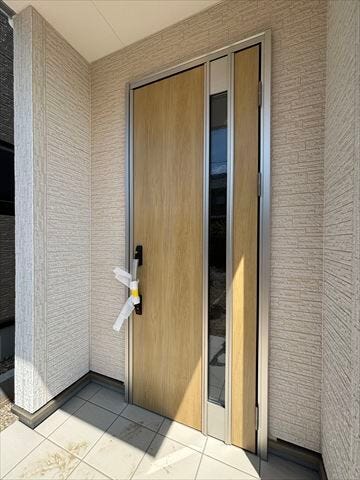 ≪外玄関≫おしゃれな外玄関が、住まいに上品で洗練された印象をプラス。毎日の暮らしを気持ちよくスタートできます。