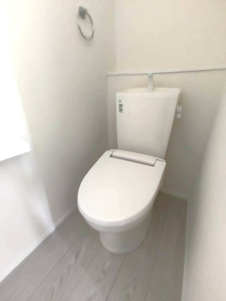 2階にもトイレがあり、朝の混雑の解消にも役立ちます